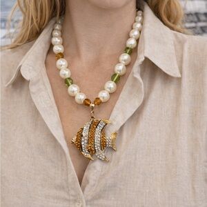 😍😍😍Topaz & Pearl Koi Fish Necklace